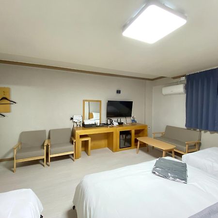 Suanbo Hot Spring Healing Hotel Chungju Exterior foto