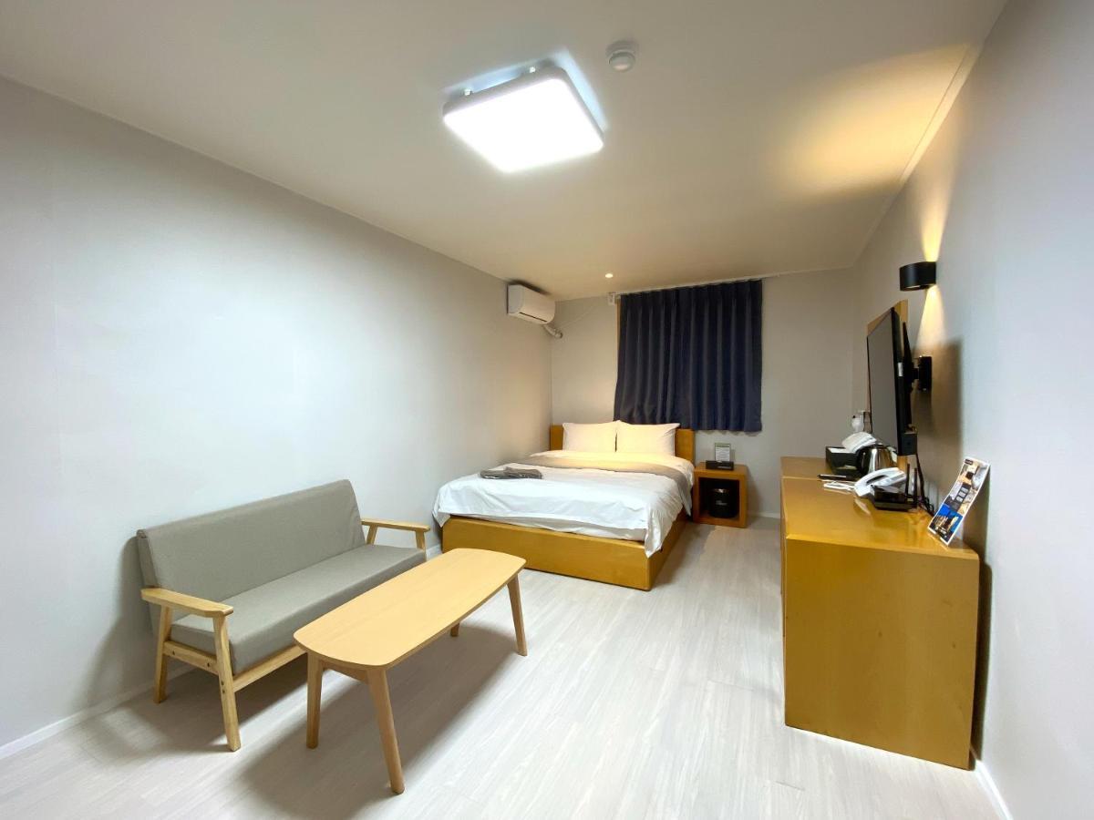 Suanbo Hot Spring Healing Hotel Chungju Exterior foto
