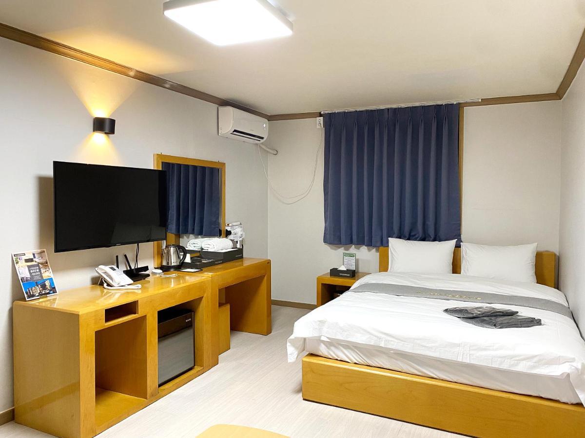 Suanbo Hot Spring Healing Hotel Chungju Exterior foto