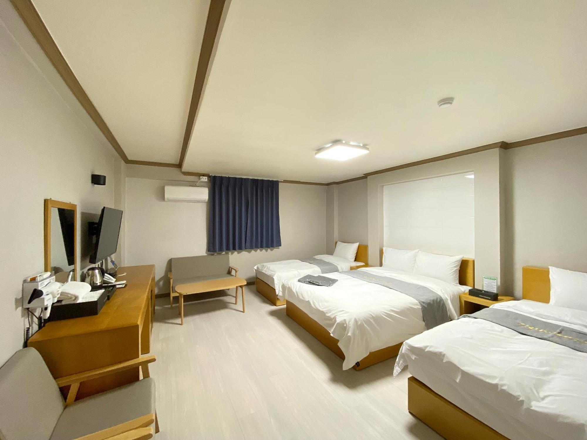 Suanbo Hot Spring Healing Hotel Chungju Exterior foto